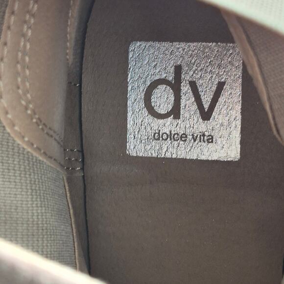 New DV by Dolce Vita Rielle Lug Sole Chelsea Boot Beige Women size 7 - Picture 8 of 8